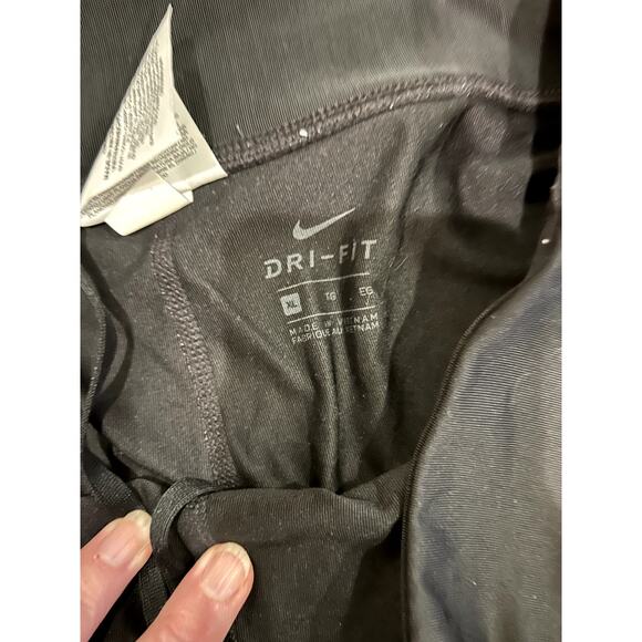Nike Women's Size XL Black Capri Nike Swoosh Gray Cuffed Hem 3/4 Quarter Length - Picture 5 of 8